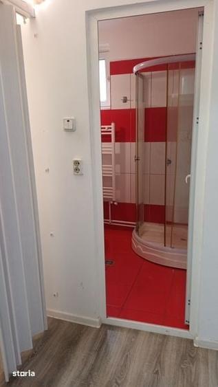 Apartament cu 3 camere în Râmnicelu