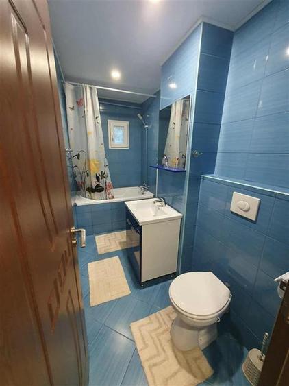 Apartament cu 2 camere decomandat în Nicolina