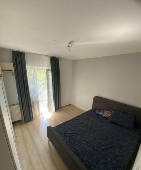 Apartament cu 3 camere decomandat, mobilat în Gorjului