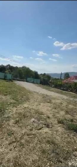 Teren de 700 mp, în Goranu