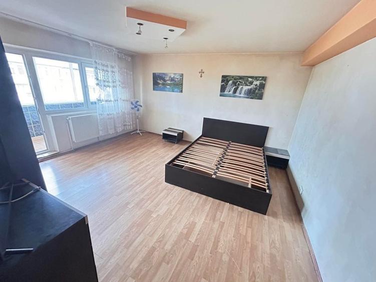 Garsonieră decomandată în Boldești