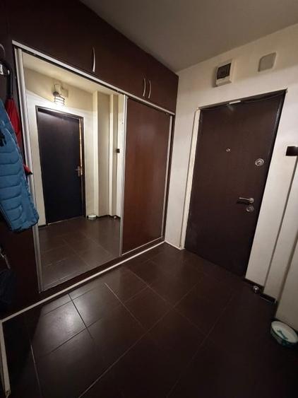 Apartament cu 2 camere semidecomandat, mobilat în Iancului