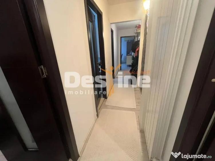 Apartament cu 3 camere decomandat în Inel I