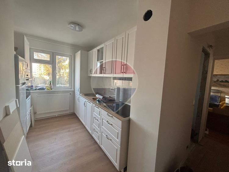 Apartament de inchiriat, 4 camere, in Mana?tur - 3