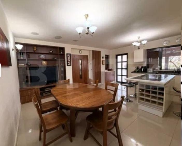 Duplex cu 10 camere cu Garaj în Cioranii de Jos