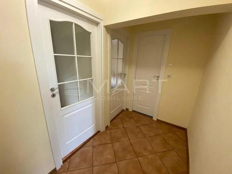Apartament cu 3 camere decomandat în Județean