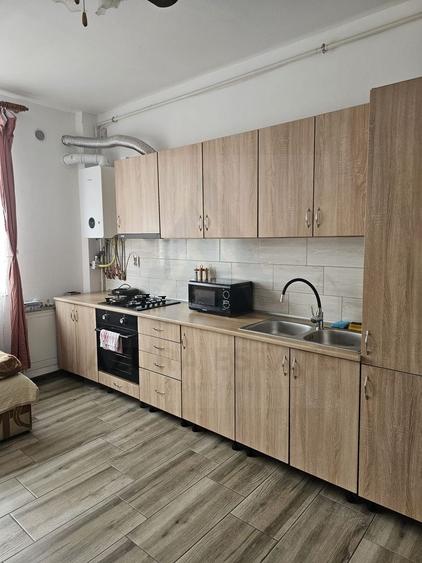 Apartament 3 camere 54 mp utili balcon si parcare privata Selimbar - 2