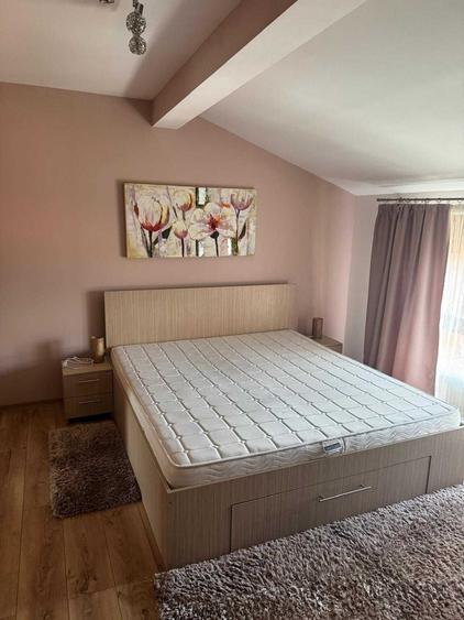 Apartament cu 3 camere decomandat, mobilat în Lipovei
