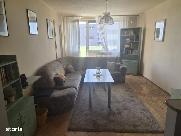 Apartament cu 2 camere decomandat în Budai
