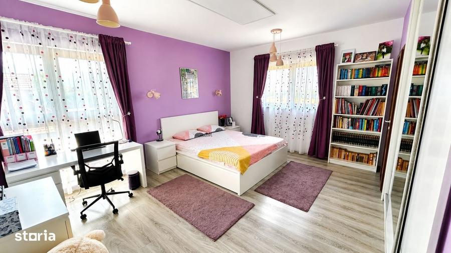 Casă cu 4 camere în Turcheș