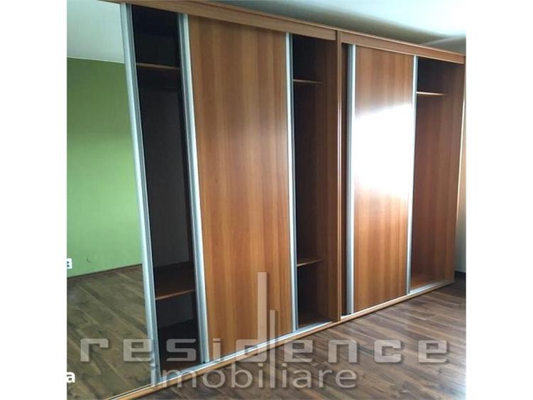 Apartament cu 3 camere decomandat, mobilat în Între Lacuri