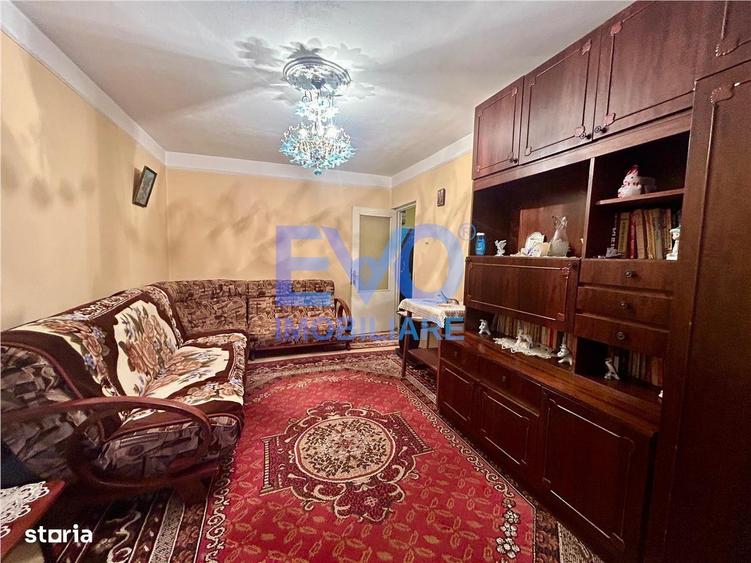 Apartament cu 3 camere decomandat în Alexandru cel Bun