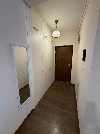 Apartament cu 3 camere decomandat, mobilat în Dumbrăvița