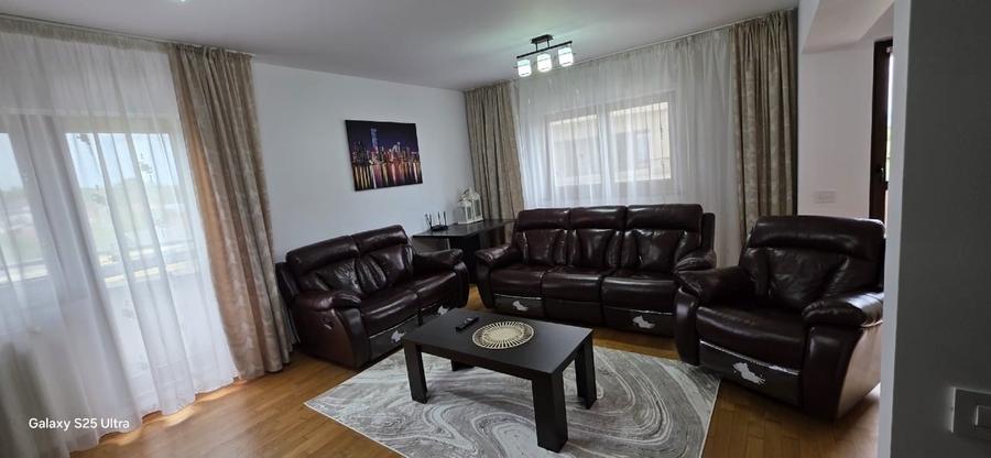 Apartament cu 2 camere decomandat, mobilat în Podul de Fier