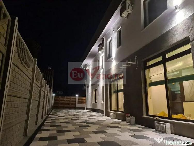 Casă cu 7 camere cu Teren 300 Mp în Faleză