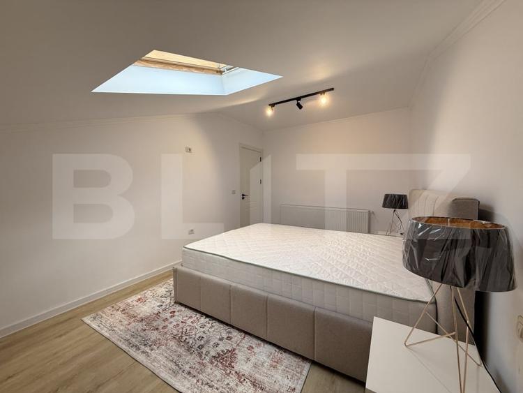 Duplex cu 3 camere cu Canalizare în Romanești