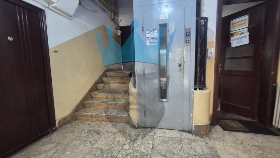 Garsonieră decomandată, mobilată în Universitate