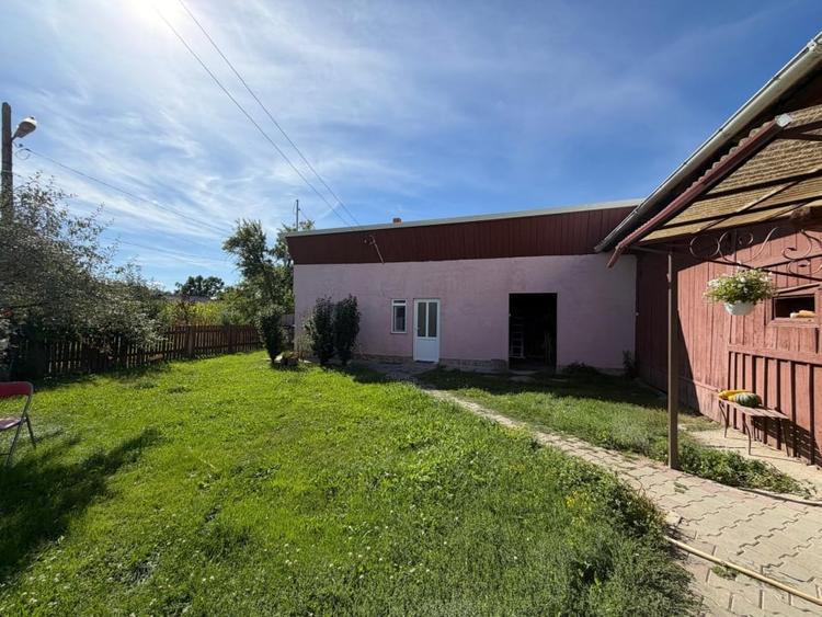 Casă individuală cu 2 camere cu Teren 7370 Mp în Bilca