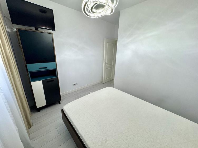 Apartament cu 3 camere decomandat în Lujerului
