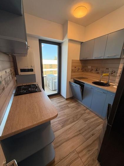 Apartament cu 4 camere, mobilat în Unirii