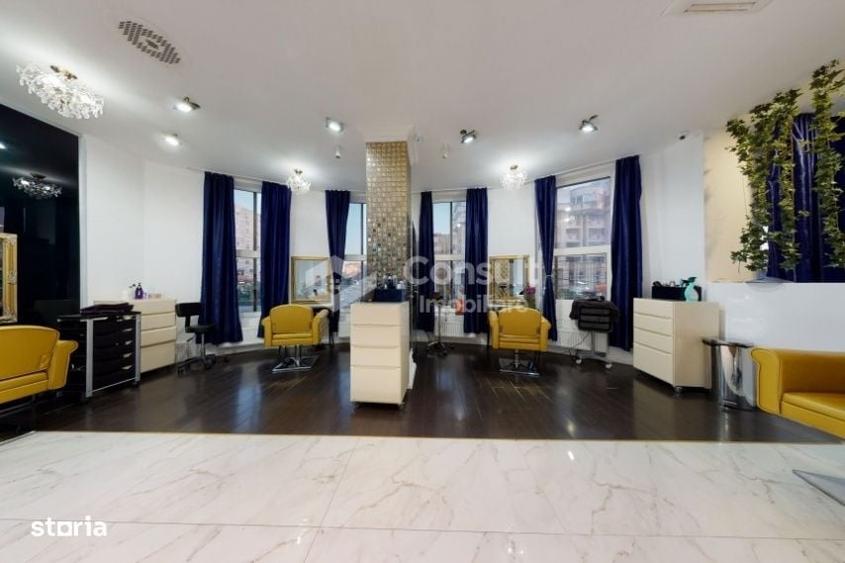 Spațiu comercial, de 247 mp, în Central