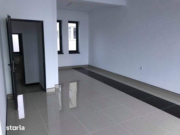 Spațiu comercial, de 210 mp, în Central