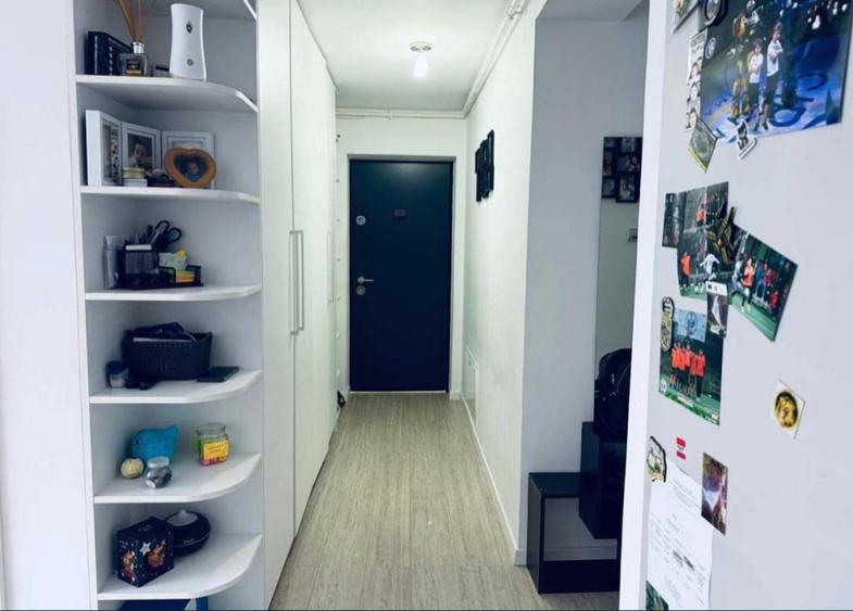 Apartament cu 3 camere semidecomandat în Florești
