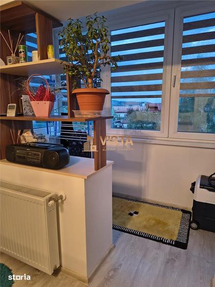 Apartament cu 4 camere decomandat, mobilat în Dârste