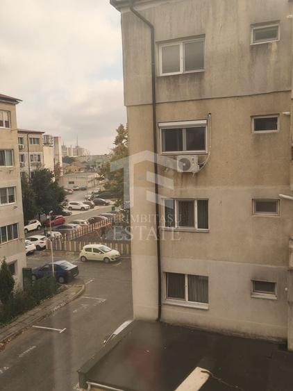 Apartament cu 3 camere decomandat, mobilat în Central