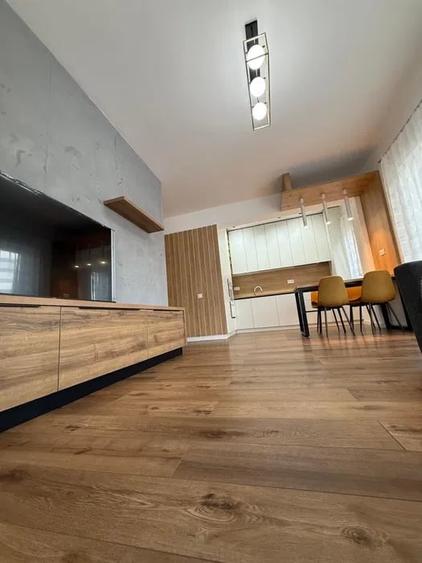 Apartament cu 2 camere semidecomandat, mobilat în Baciu