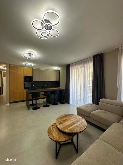Apartament cu 3 camere în Micro 16