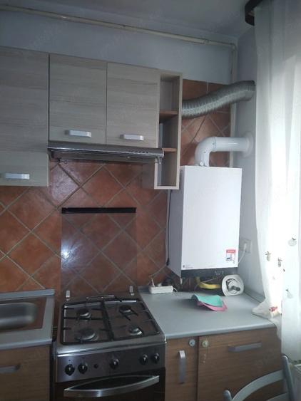 Garsonieră decomandată în Argeșani