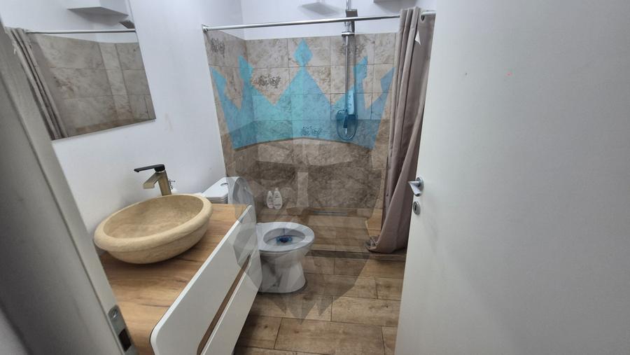 Casă individuală cu 6 camere cu Canalizare în Cotroceni