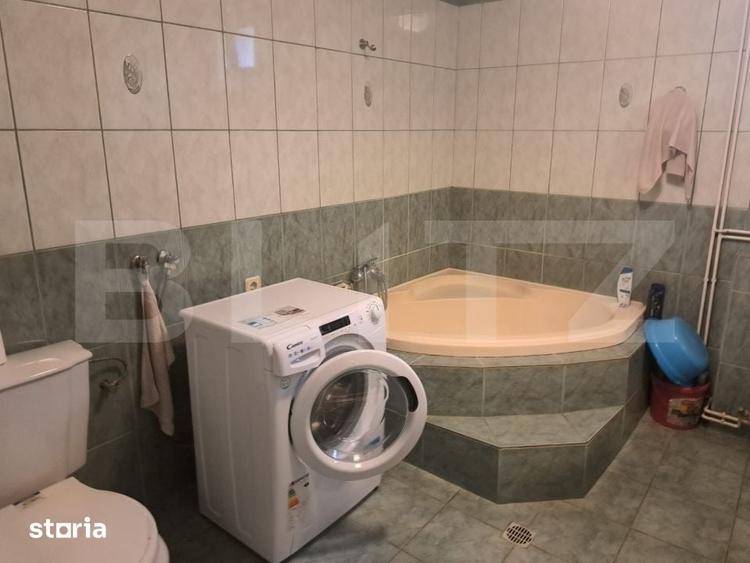 Casă cu 5 camere cu Teren 800 Mp în Central