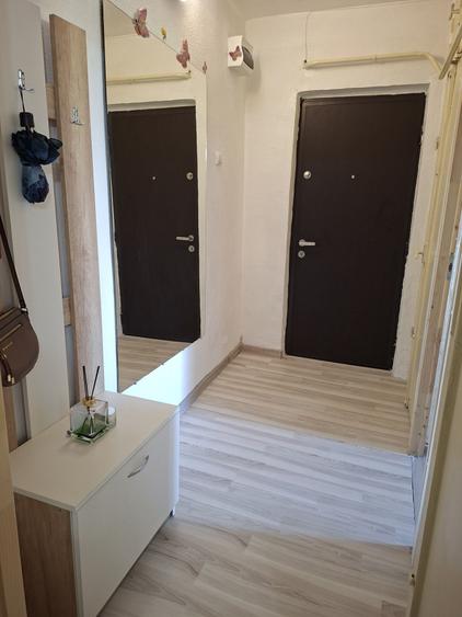 Apartament cu 2 camere semidecomandat în Ultracentral