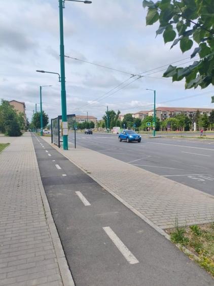 Apartament cu 2 camere decomandat în Soarelui