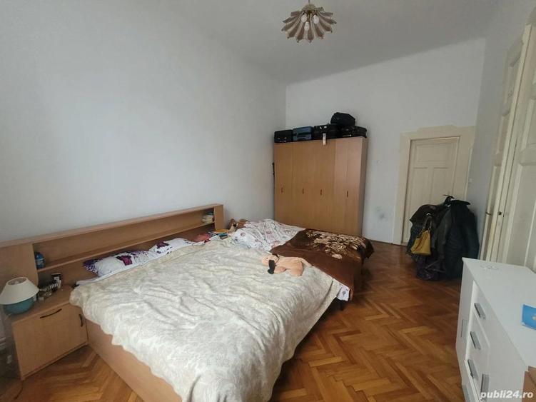Apartament cu 3 camere semidecomandat în P-ța Maria