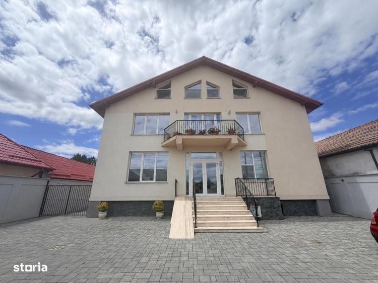 Casă cu 4 camere în Făcăi