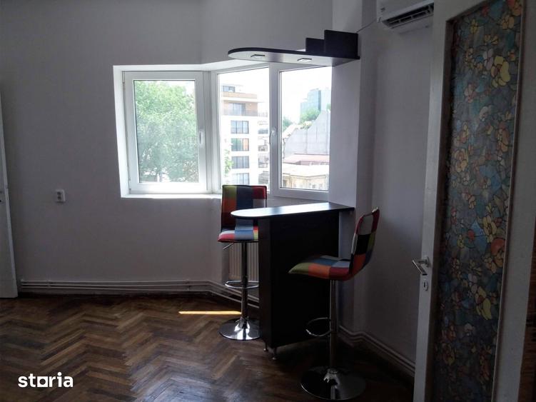 Apartament cu 3 camere decomandat în Eminescu