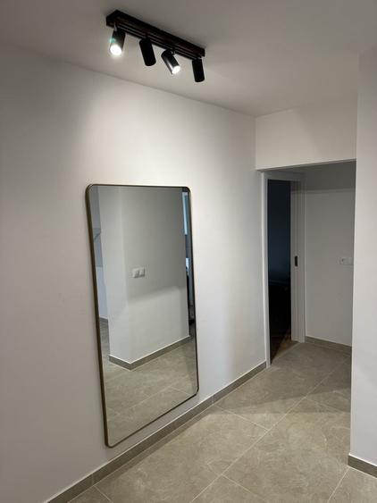 Apartament cu 2 camere decomandat în Cornișa