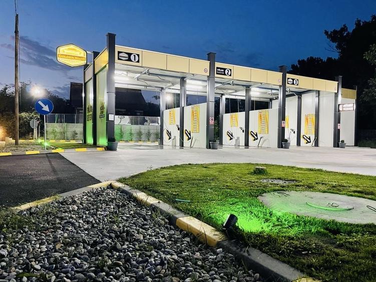 Spațiu comercial, de 900 mp, în Central
