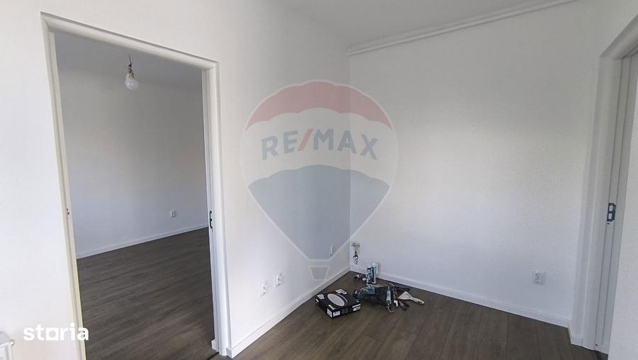 Casă cu 2 camere decomandat cu Teren 200 Mp în Gheorgheni