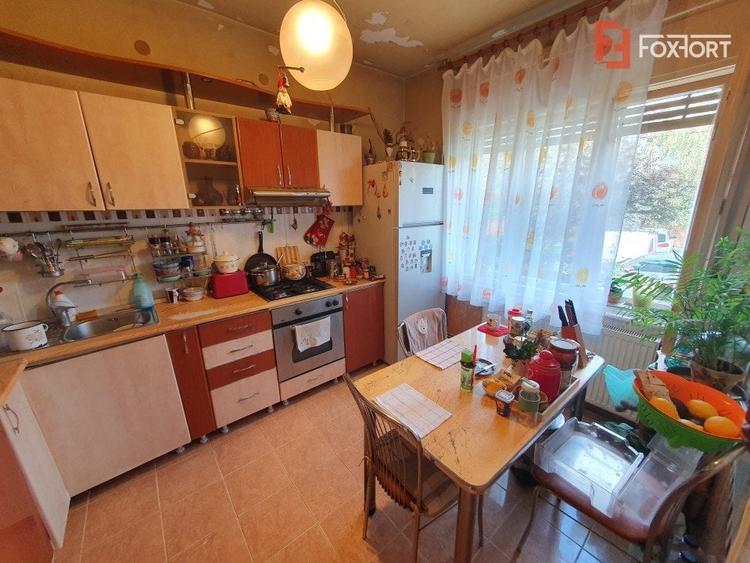 Duplex cu 6 camere cu Canalizare în Brâncoveanu