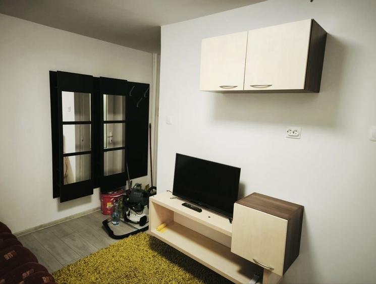 Apartament cu 2 camere nedecomandat în Central
