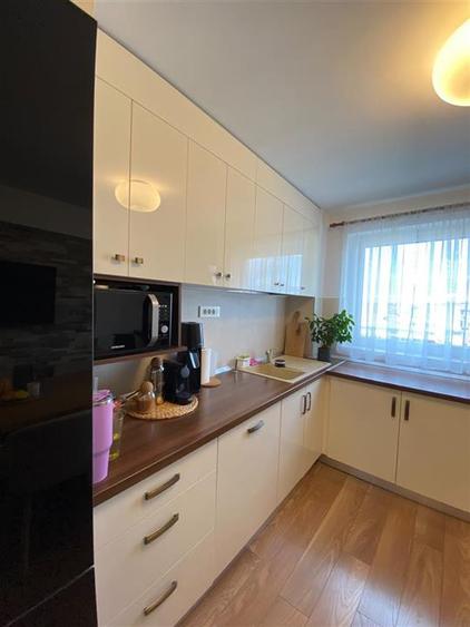 Apartament cu 3 camere decomandat în Decebal
