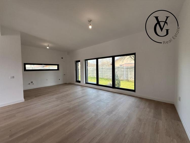 Duplex cu 4 camere cu Canalizare în Corbeanca