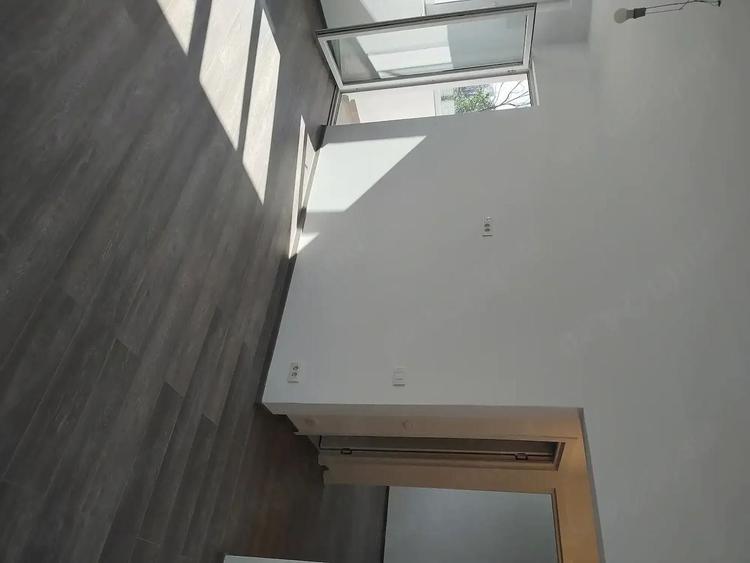 Apartament cu 2 camere semidecomandat în Gorjului