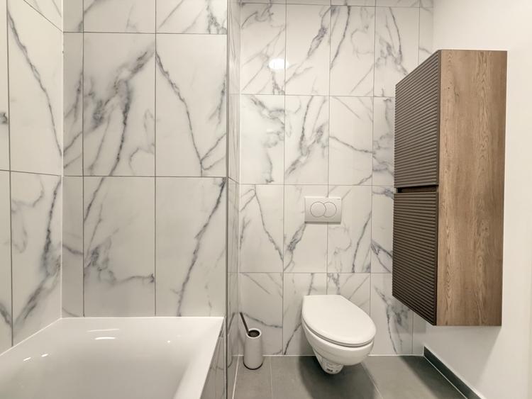 Apartament cu 3 camere decomandat, mobilat în Lipovei