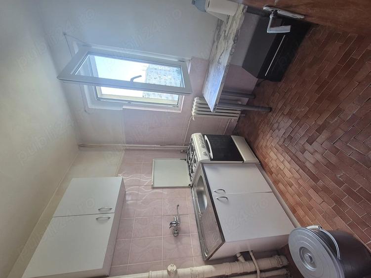 Apartament cu 2 camere decomandat în Doamna Ghica