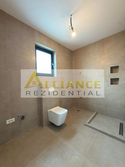 Casă individuală cu 5 camere decomandat cu Canalizare în Berceni